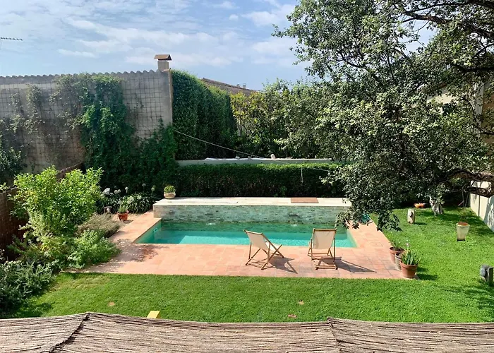 Rucall Piscina Compartida بيت للعطل